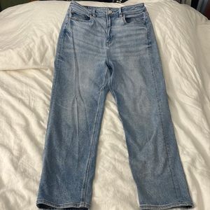 American Eagle Straight Mom Jeans